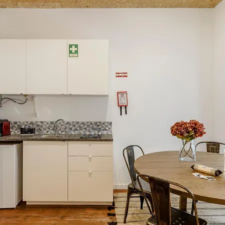 905 Lisboa