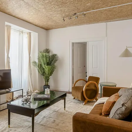 Apartment 905 *