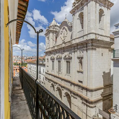 905 Apartament