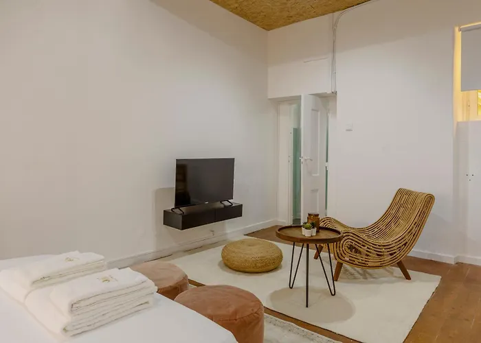 Διαμέρισμα 905 *