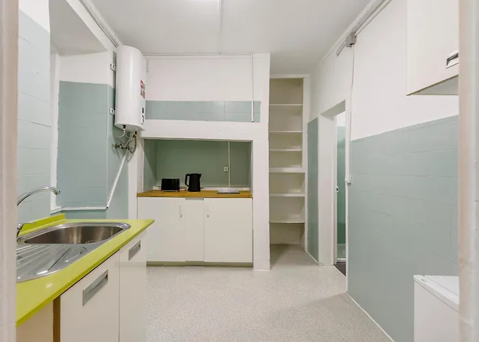 905 Διαμέρισμα *