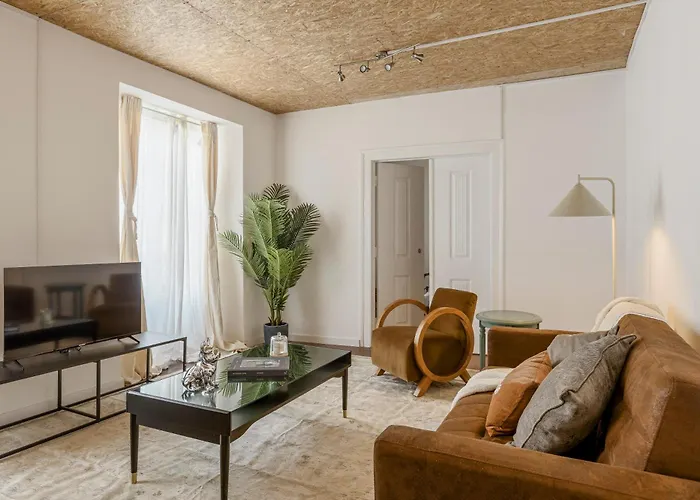 Διαμέρισμα 905 *