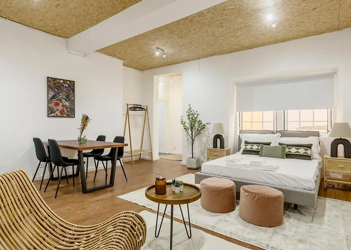 905 Διαμέρισμα *